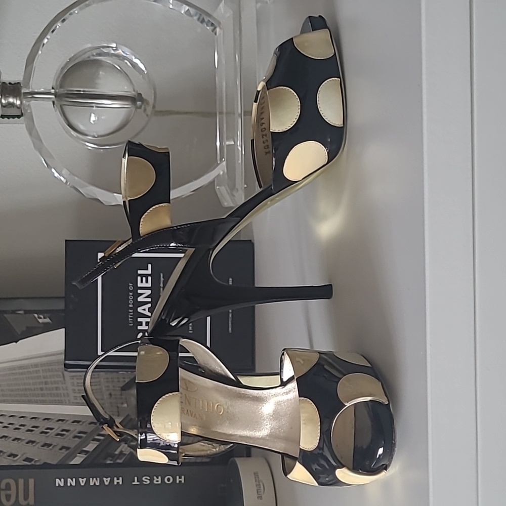 VALENTINO GARAVANI Polka Dot Sandals - Picture 2 of 10